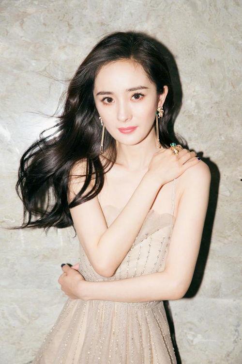 宁静爆料杨幂视频播放,揭秘娱乐圈幕后真相 第2张 宁静爆料杨幂视频播放,揭秘娱乐圈幕后真相 第2张